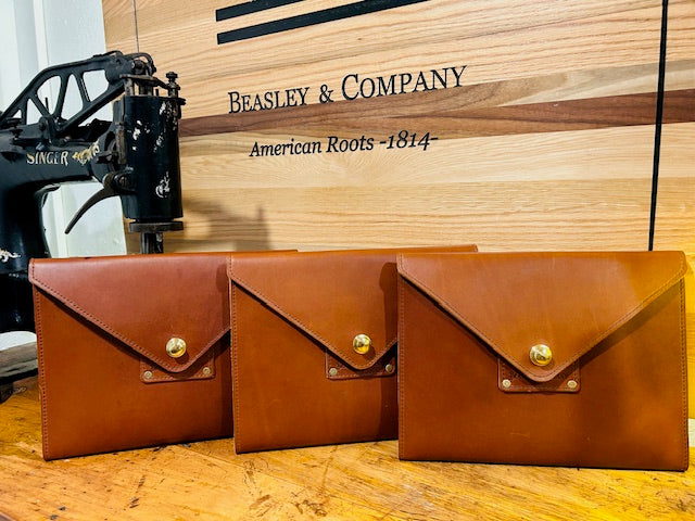 Lexington Notebook Holder